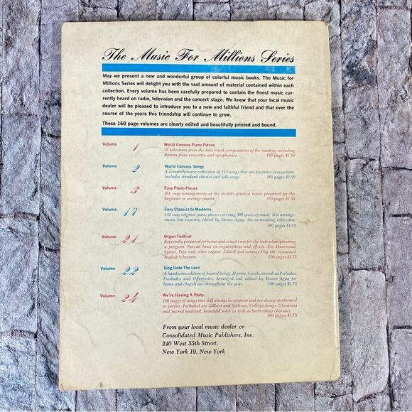 Fun with the Guitar Bundle of 4 Music Books for Acoustic Guitar - Picture 7 of 9